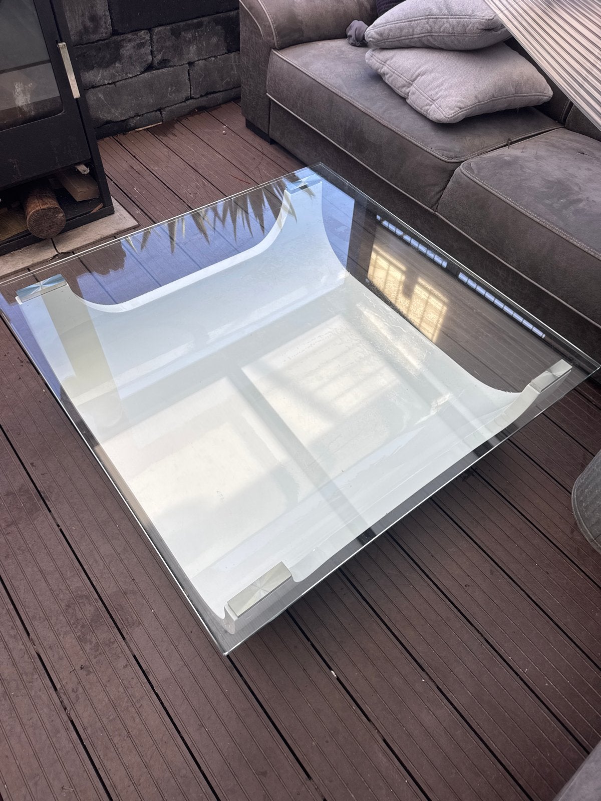 Moderne glazen salontafel met wit onderstel, Huis en Inrichting, Ophalen, 50 tot 100 cm, 50 tot 100 cm, Modern