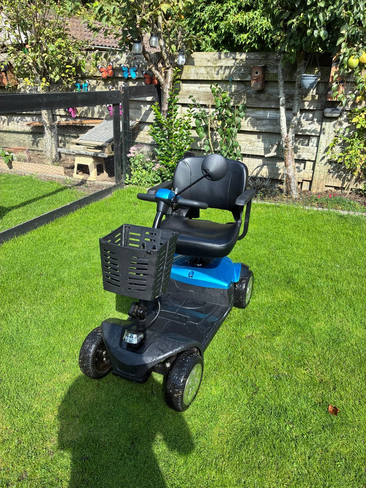 Scootmobiel inclusief accu lader, Overige merken, 10 km/u of minder, Ophalen of Verzenden, 26 t/m 35 km