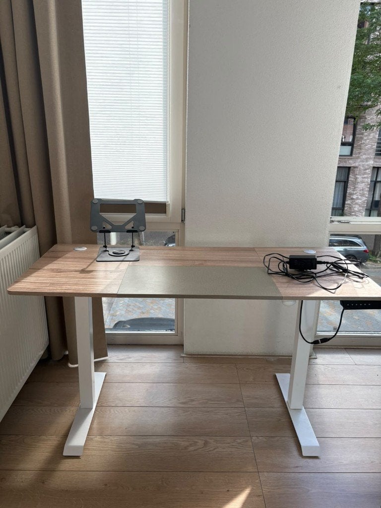 Songmics height-adjustable desk (60 x 140 x 72 - 120 cm), Computers en Software, Ophalen, Zo goed als nieuw, In hoogte verstelbaar