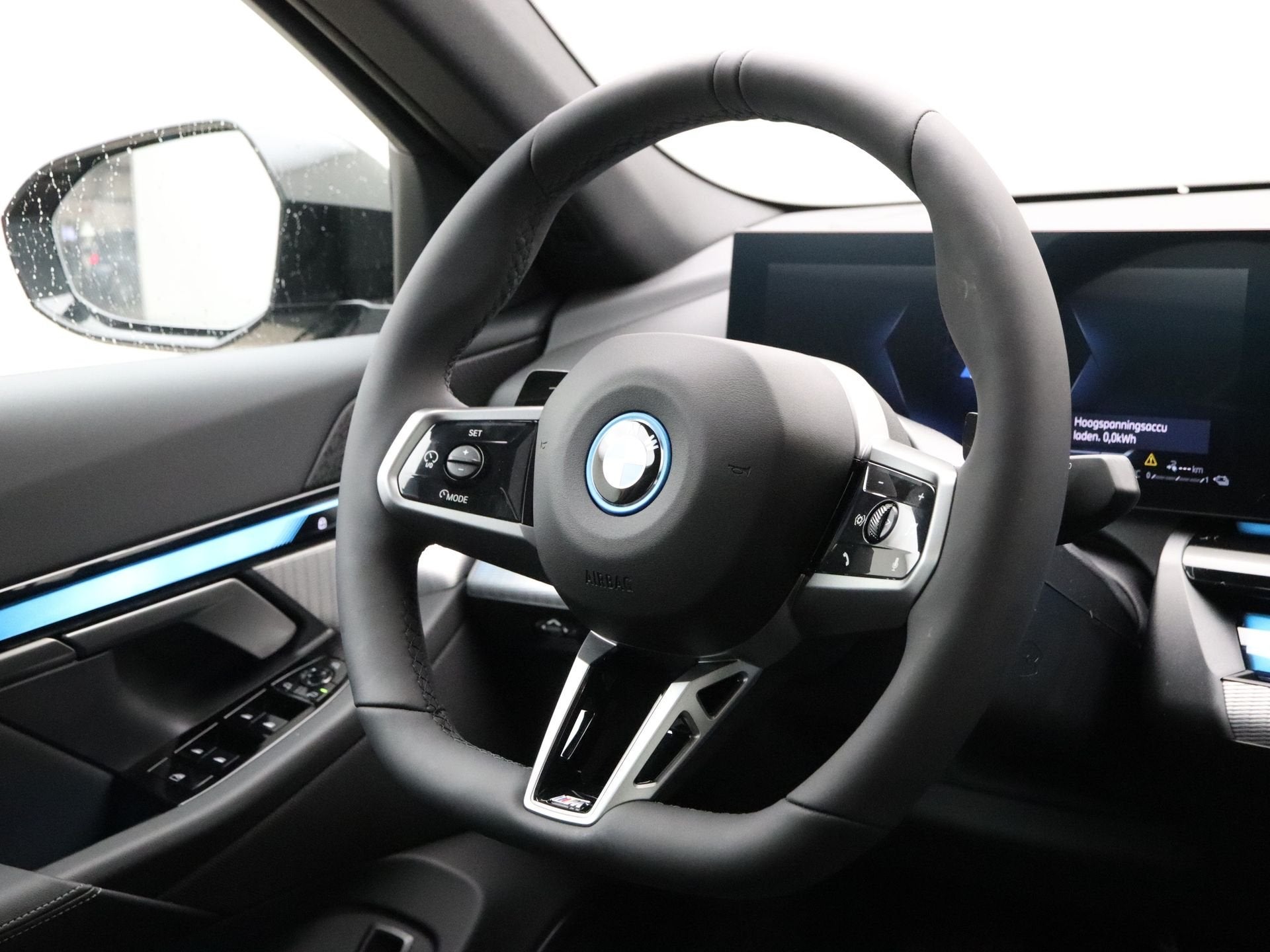 BMW 5 Serie 530e Sedan M Sport Edition (bj 2026, automaat), Auto's, Automaat, 1998 cc, Achterwielaandrijving, 1800 kg