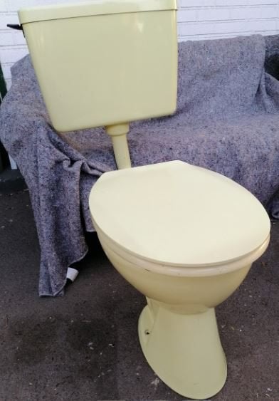 vintage toilet wc Villeroy Boch lichtgeel 1969, Ophalen, Zo goed als nieuw, Steen, Toilet