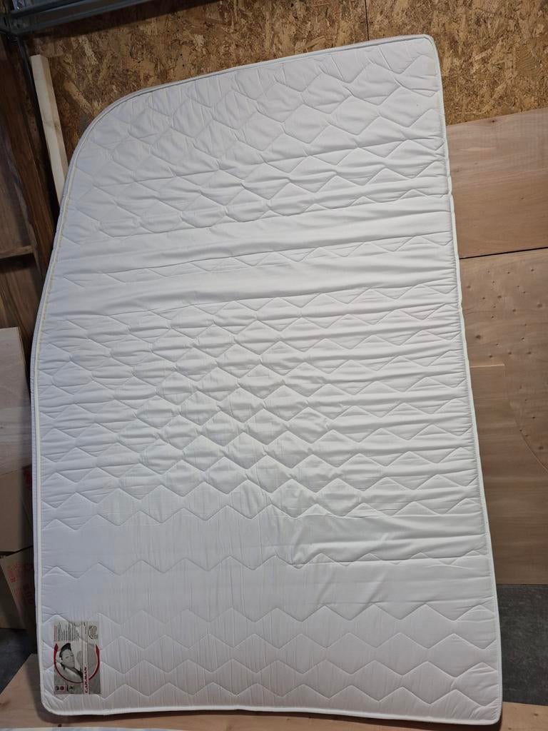 Caravan matras fransbed 140x200cm, Ophalen, Gebruikt