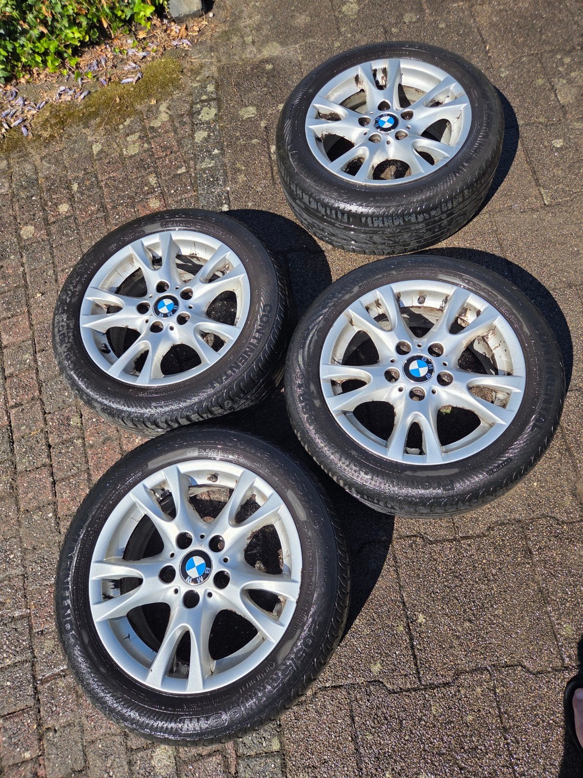 Versleten banden met BMW velgen - mogelijk niet APK waardig, Ophalen, Gebruikt, 16 inch, Banden en Velgen