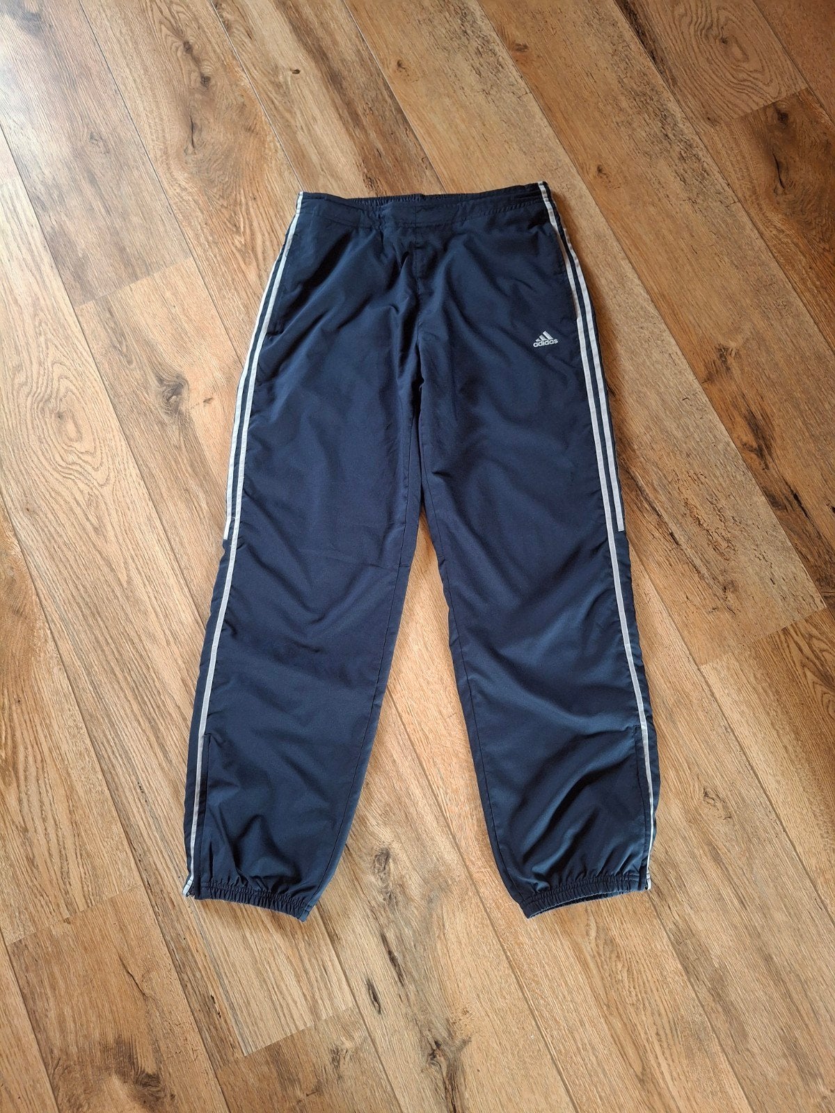 ADIDAS trainingsbroek. Mt 38, Maat 38/40 (M), Overige typen, Zo goed als nieuw, Verzenden