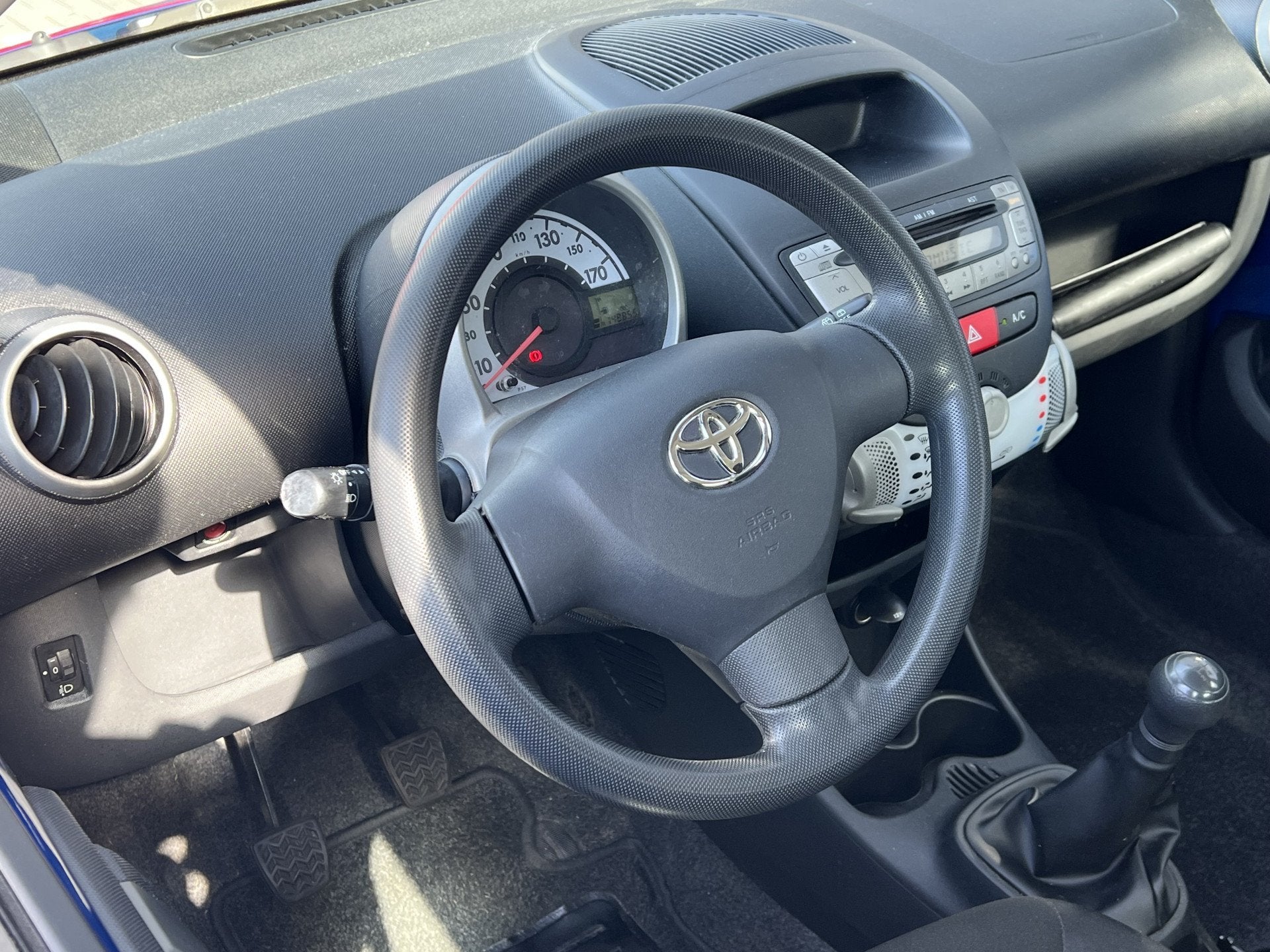 Toyota Aygo 1.0 VVT-i Comfort | Airco | 5 Deurs | PDC, Voorwielaandrijving, Euro 5, Stof, Gebruikt