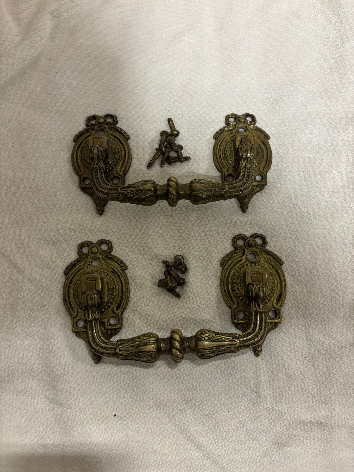 Set van 2 Antieke Messing Lade Trekkers met Schroeven, Ophalen of Verzenden