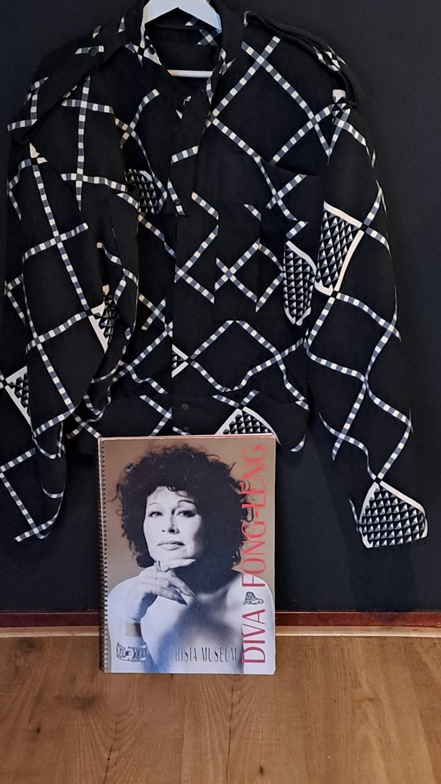 fong leng jas en overzichts boek, Verzenden, Zo goed als nieuw