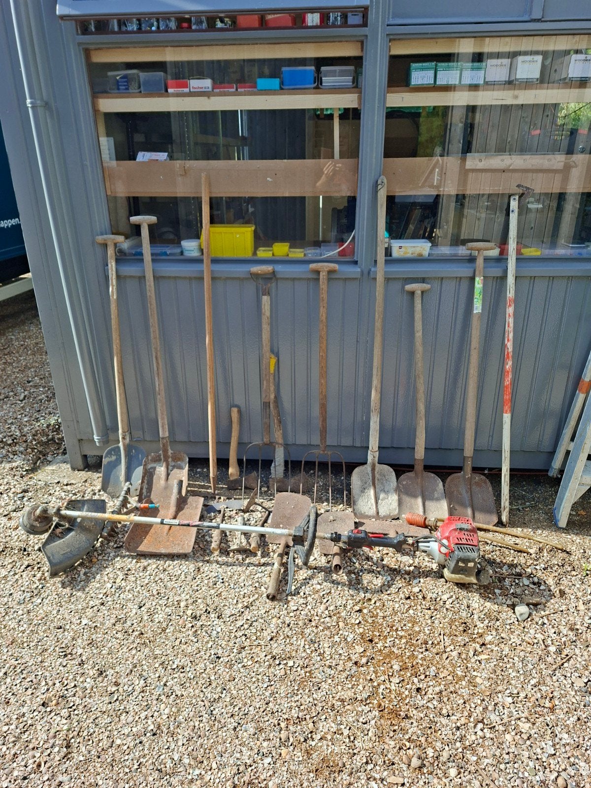 bosmaaier en diverse tuin gereedschap, Ophalen, Gebruikt, Benzine