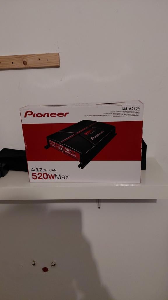 Pioneer GM-A4704 4-kanaals versterker 520W Max, Ophalen of Verzenden, Zo goed als nieuw