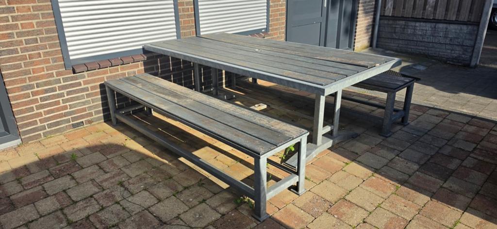 Gegalvaniseerde picknicktafel met industriële look, Ophalen of Verzenden, Rechthoekig, Hout