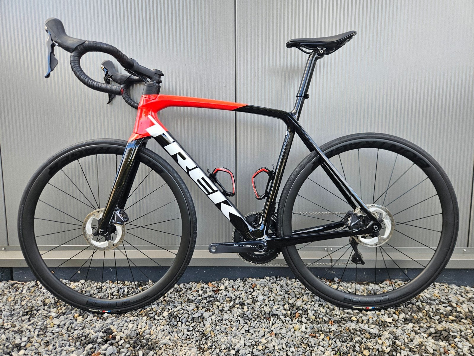 Trek Emonda SL 6 Pro Disc carbon racefiets - Ultegra - 56cm, Fietsen en Brommers, 28 inch, Carbon, Zo goed als nieuw, Meer dan 20 versnellingen