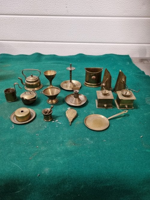 letterbakbeelden messing vintage 16 stuks, Ophalen of Verzenden
