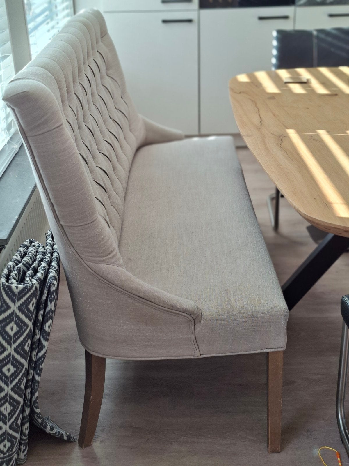 Gebroken wit/crème kleurige eettafel bank - 1.60m lengte, Huis en Inrichting, Banken | Sofa's en Chaises Longues, Ophalen, Klassiek, modern