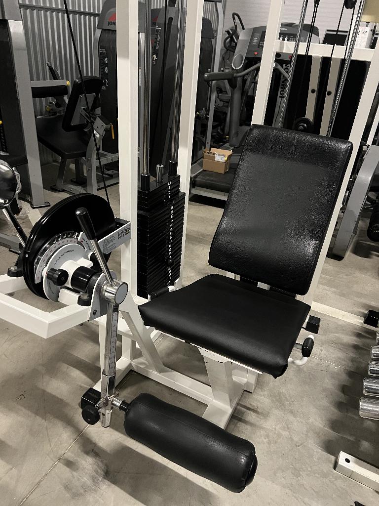 TechnoGym Leg extension, Abductor & Adductor, Sport en Fitness, Ophalen, Gebruikt, Overige typen, Metaal