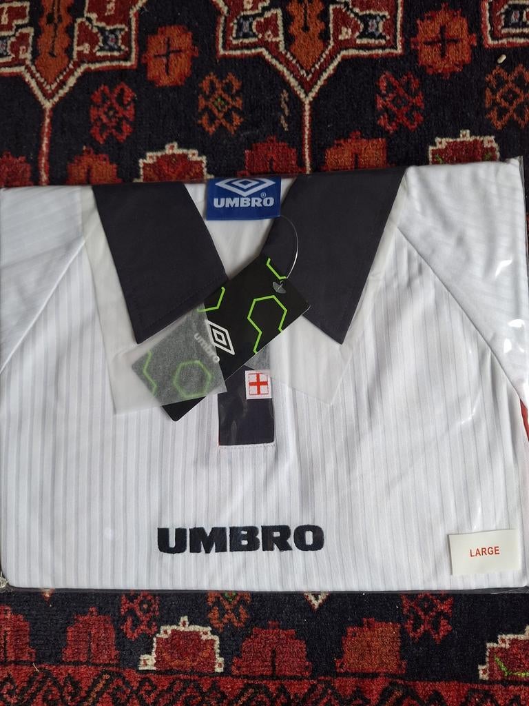 UMBRO   L  RETRO/ ENGLAND NATIONAL FOOTBALL TEAM SHIRT, Ophalen of Verzenden, Nieuw, Shirt