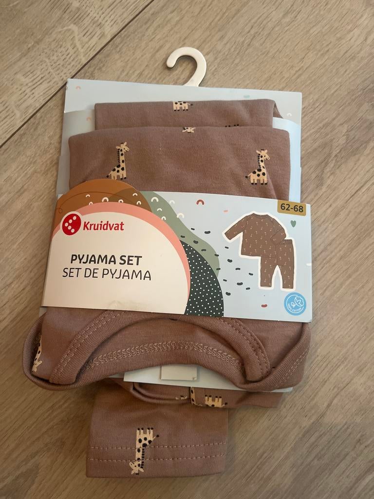 Kruidvat Pyjama Set Giraffe Maat 62-68 Nieuw, Ophalen, Nieuw, Jongetje of Meisje
