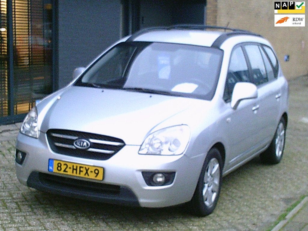 Kia Carens 2.0 CVVT X-ecutive Nwe Apk 1-6-2027 Stuurbekr Air, Auto's, Kia, Voorwielaandrijving, 1998 cc, Stof, Gebruikt