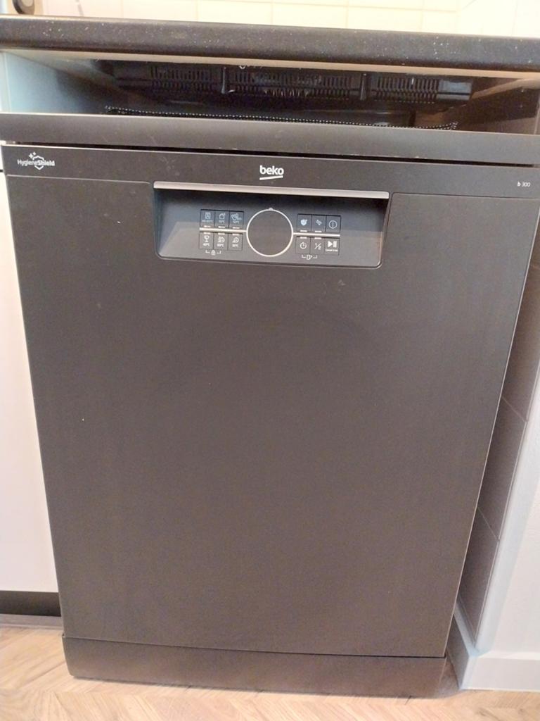 Beko vaatwasser - Werkt prima, ca. 3 jaar oud, Witgoed en Apparatuur, Ophalen