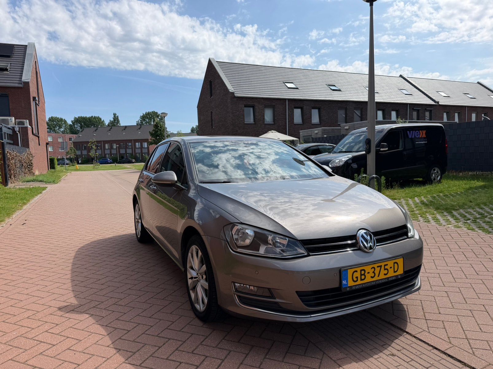 Volkswagen Golf 1.2TSI 77KW 5D DSG LEER CAMERA STOELVERWARM!, Auto's, Zwart, 4 cilinders, Origineel Nederlands, Bedrijf