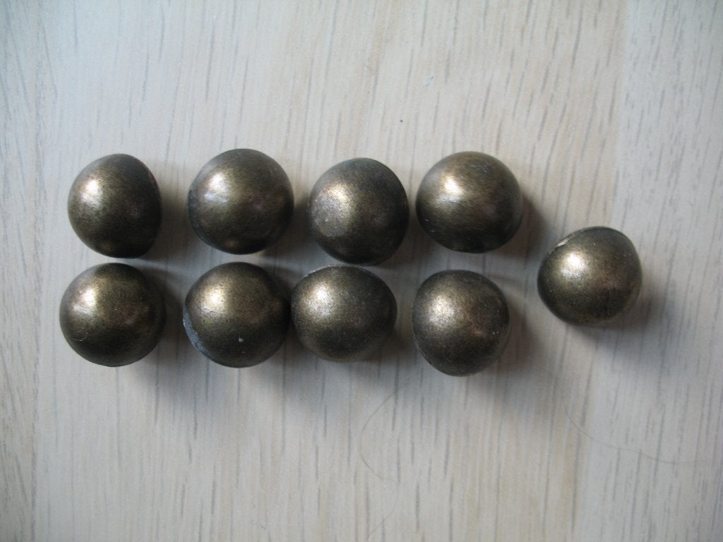 Lotje 9 x Bolknoopjes Uniform Fournituren Zolderopruiming, Hobby en Vrije tijd, Naaien en Fournituren, Ophalen of Verzenden, Gebruikt