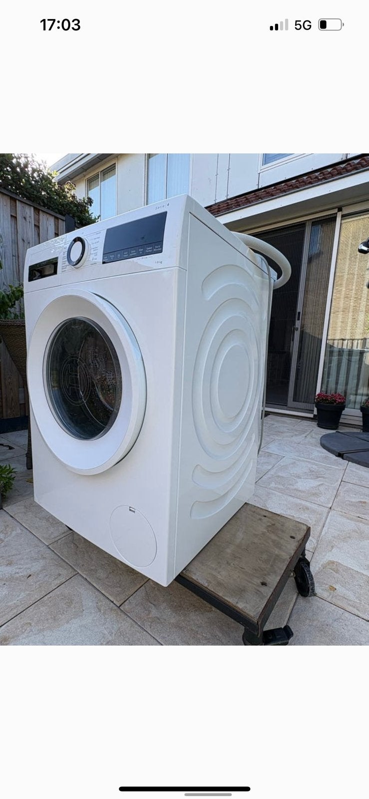 Wasmachine Bosch defect - 9kg, Witgoed en Apparatuur, Wasmachines, Ophalen, Zo goed als nieuw, 1200 tot 1600 toeren, 85 tot 90 cm