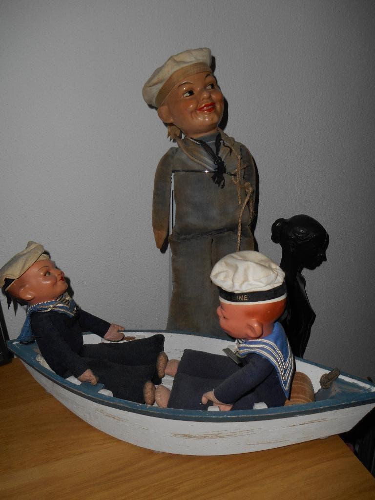3 antieke guitige matrozen oa norah wellings in boot, Ophalen of Verzenden