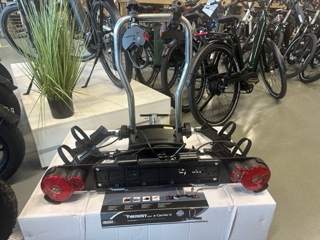 Twinny Load Fietsdrager E-Carrier II 13-polig actie €175