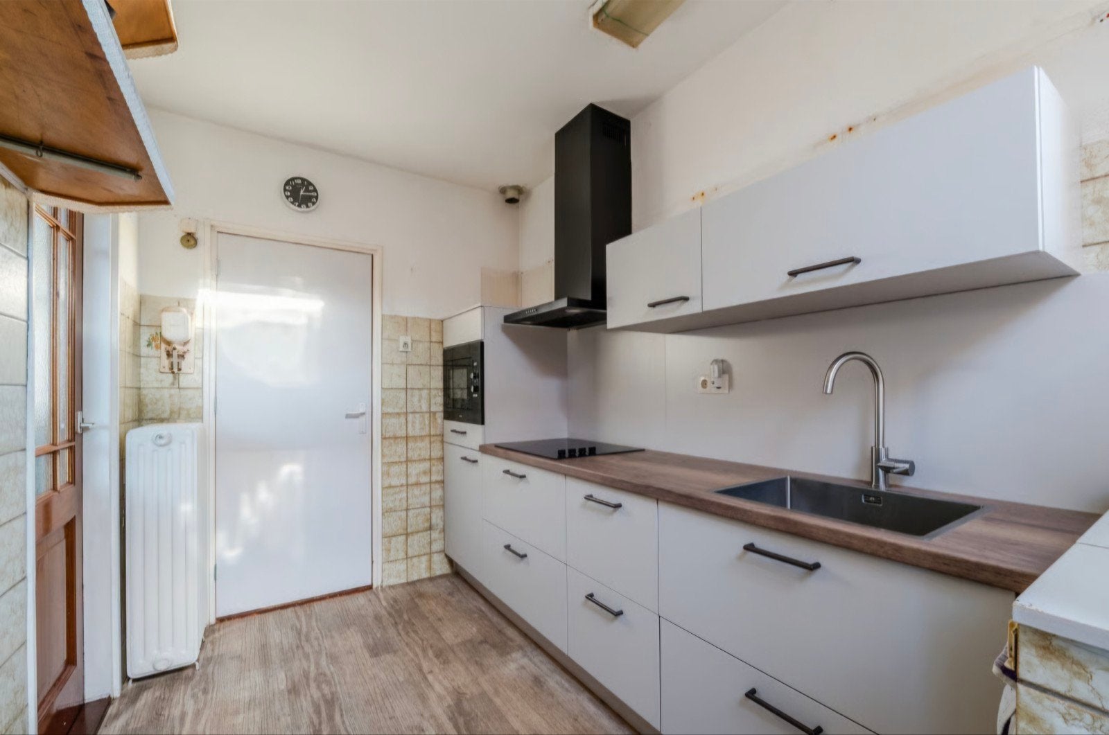 Moderne i-kook keuken met inductie en combi-oven, Ophalen