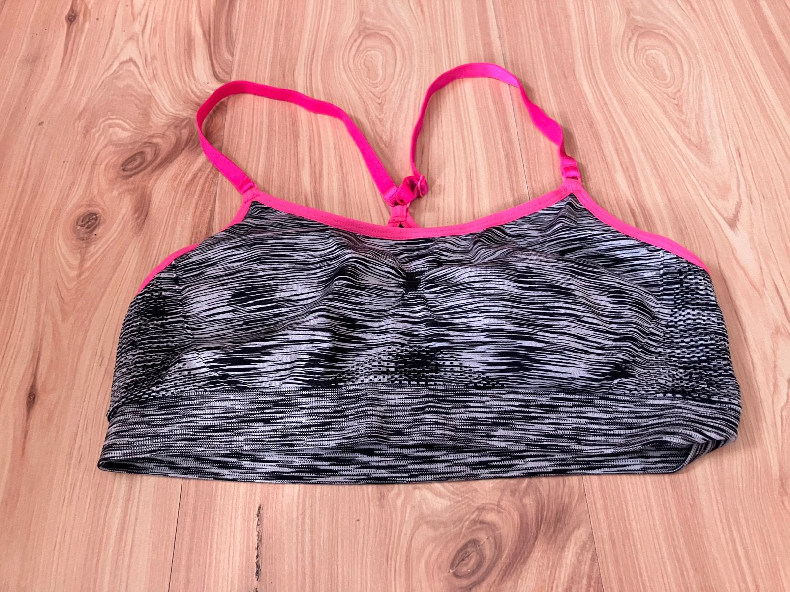 sportbh zonder beugel medium support maat S, Kinderen en Baby's, Kinderkleding | Maat 110, Ophalen of Verzenden, Zo goed als nieuw