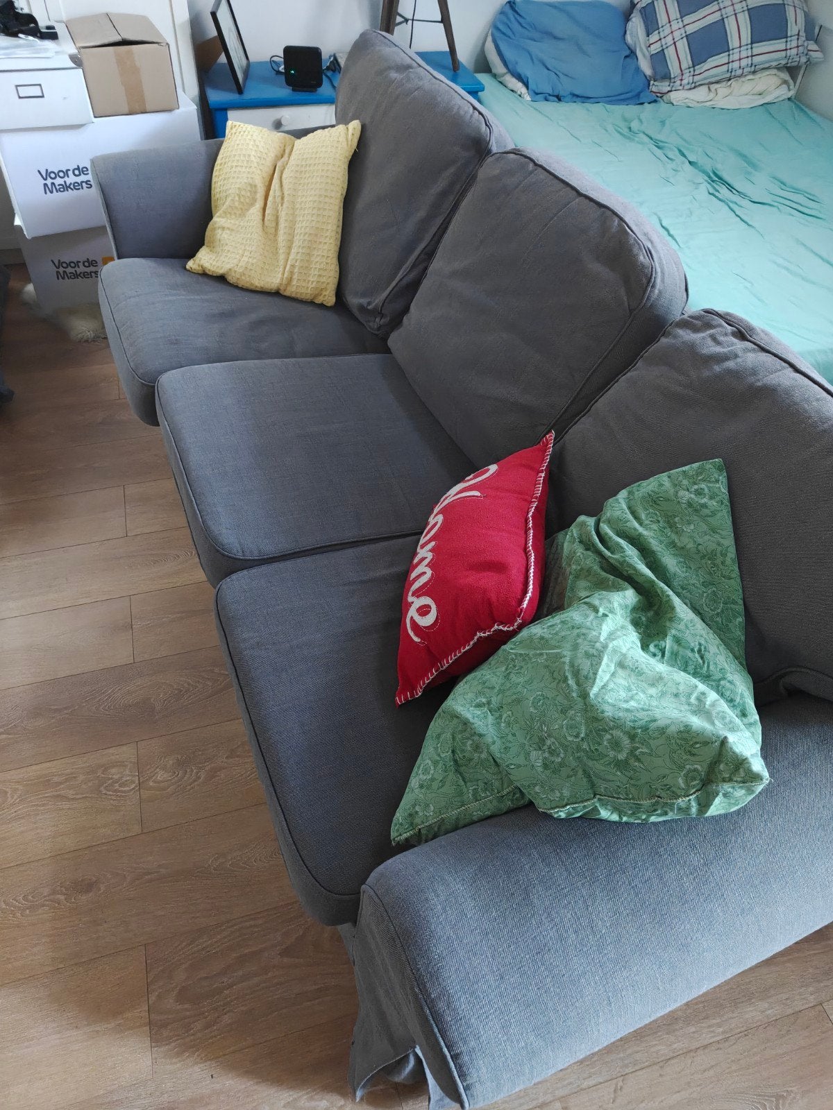 IKEA Ektorp 3-zitsbank met poef en opbergruimte, Huis en Inrichting, Banken | Voetenbanken en Poefen, Ophalen, Gebruikt, Stof