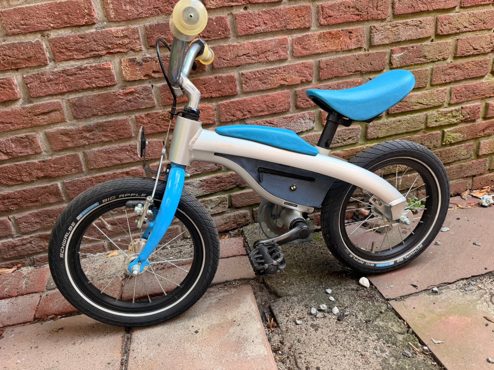 BMW kinderfiets, Ophalen, Zo goed als nieuw, Minder dan 16 inch
