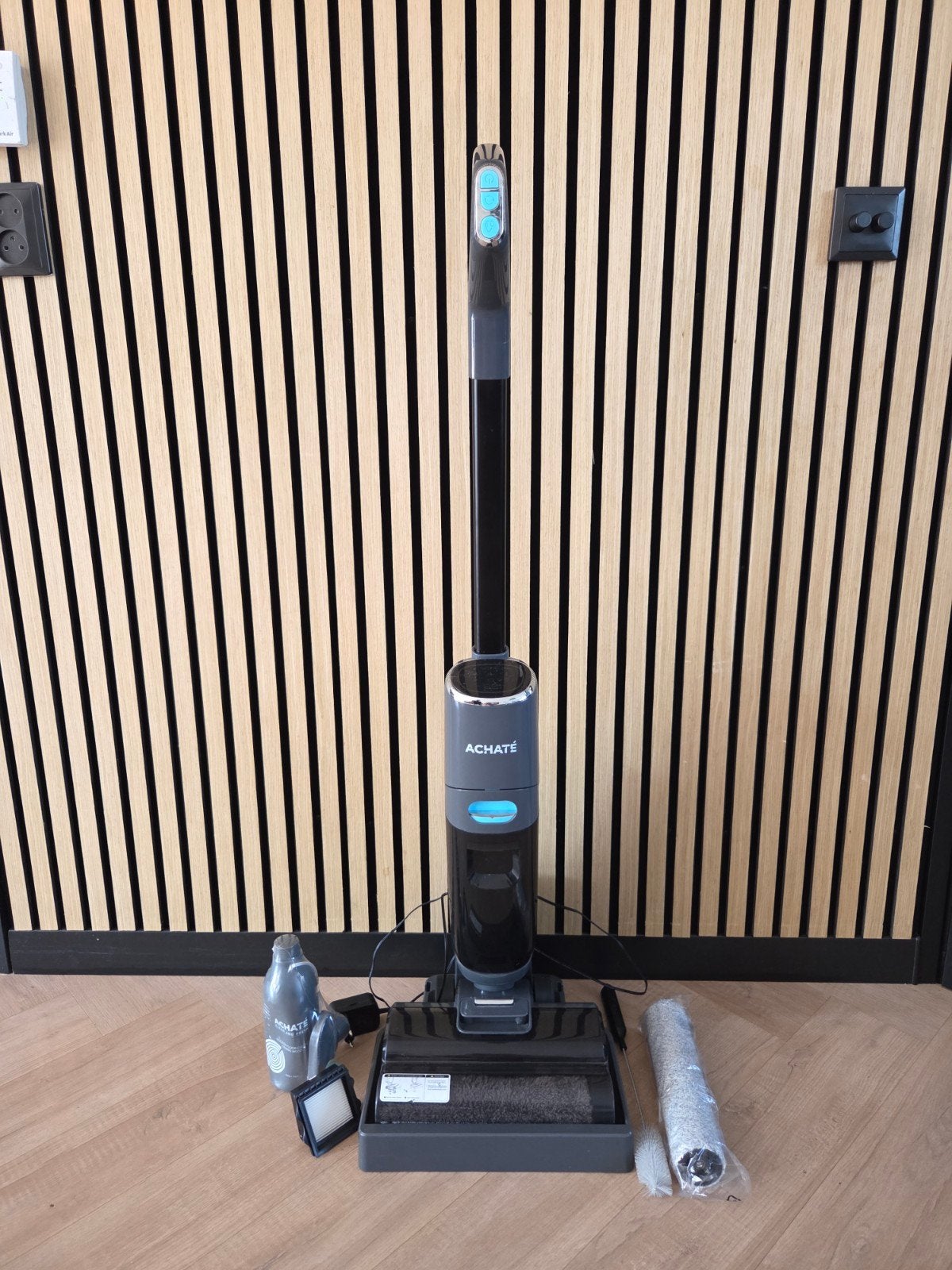 Foto 5 van ACHATÉ Steelstofzuiger met dweilfunctie bon aanwezig
