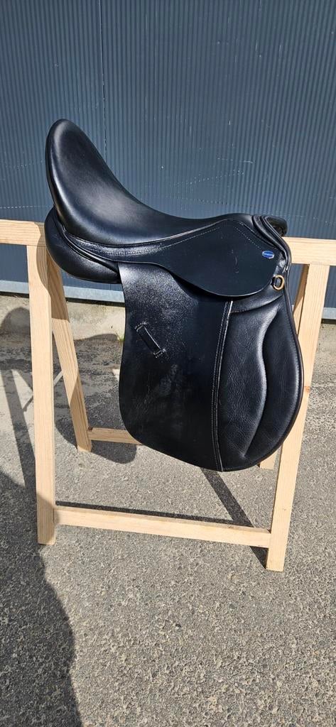 Euroriding veelzijdigheid zadel Jade, Dieren en Toebehoren, Paarden en Pony's | Zadels, Zo goed als nieuw, Ophalen