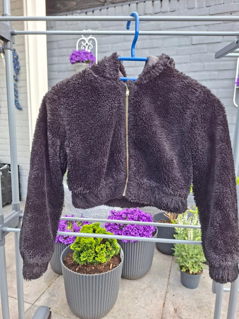 Gevoerd fluffy/teddy jasje maat 128 zwart, Meisje, Shein, Ophalen of Verzenden, Zo goed als nieuw