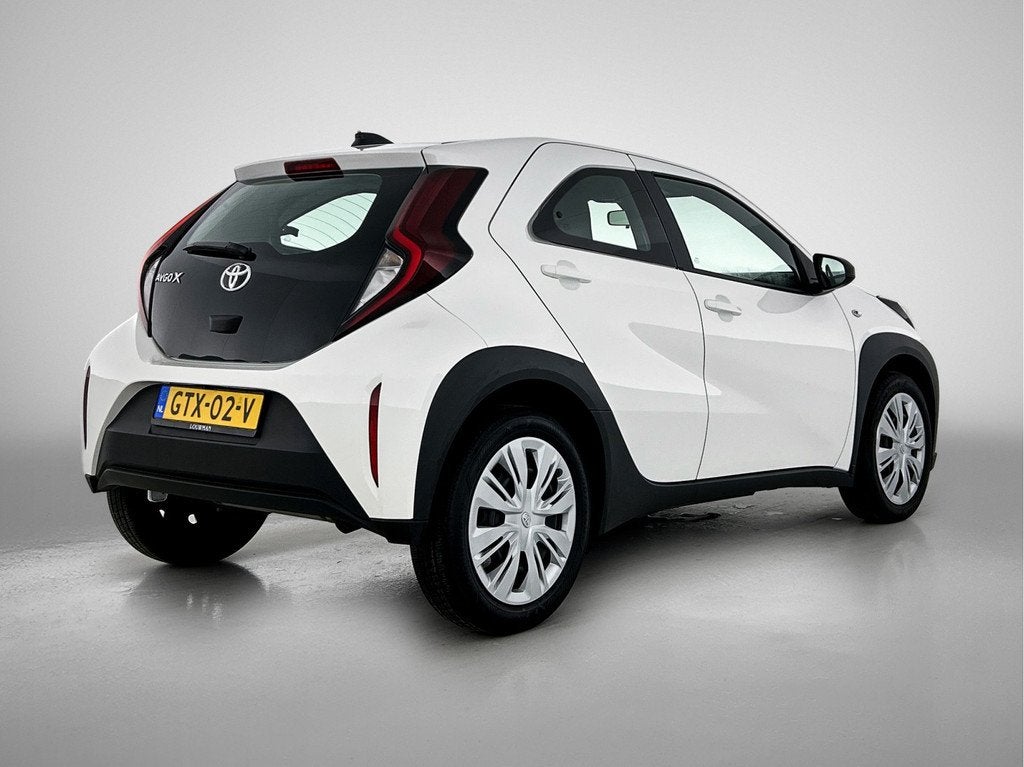 Toyota Aygo X 1.0 VVT-i MT Play | Apple CarPlay / Android Au, 12 maanden, Stof, Gebruikt, 920 kg