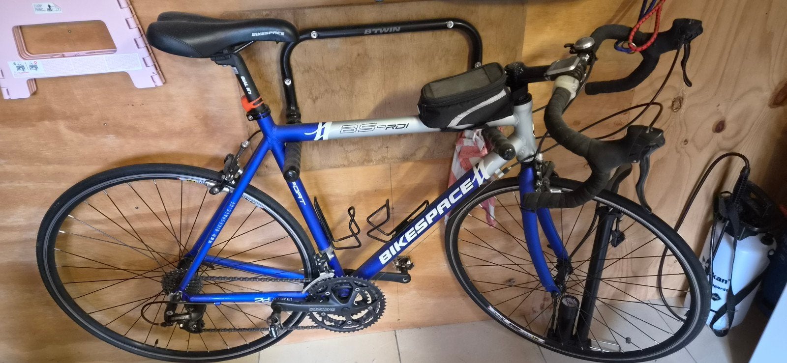Blauwe racefiets - Bikespace met 24 versnellingen, 28 inch, Gebruikt, Aluminium, Meer dan 20 versnellingen