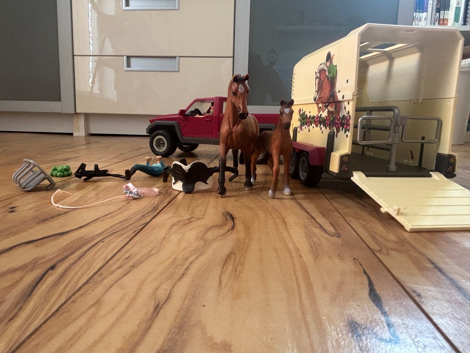 Schleich paardentrailer met pick-up en accessoires, Ophalen of Verzenden, Gebruikt