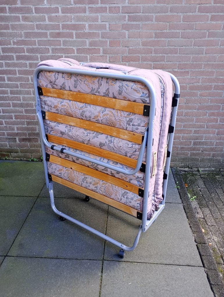 Vouwbed, Huis en Inrichting, Ophalen, Eenpersoons, Zie foto's, 190 cm of minder