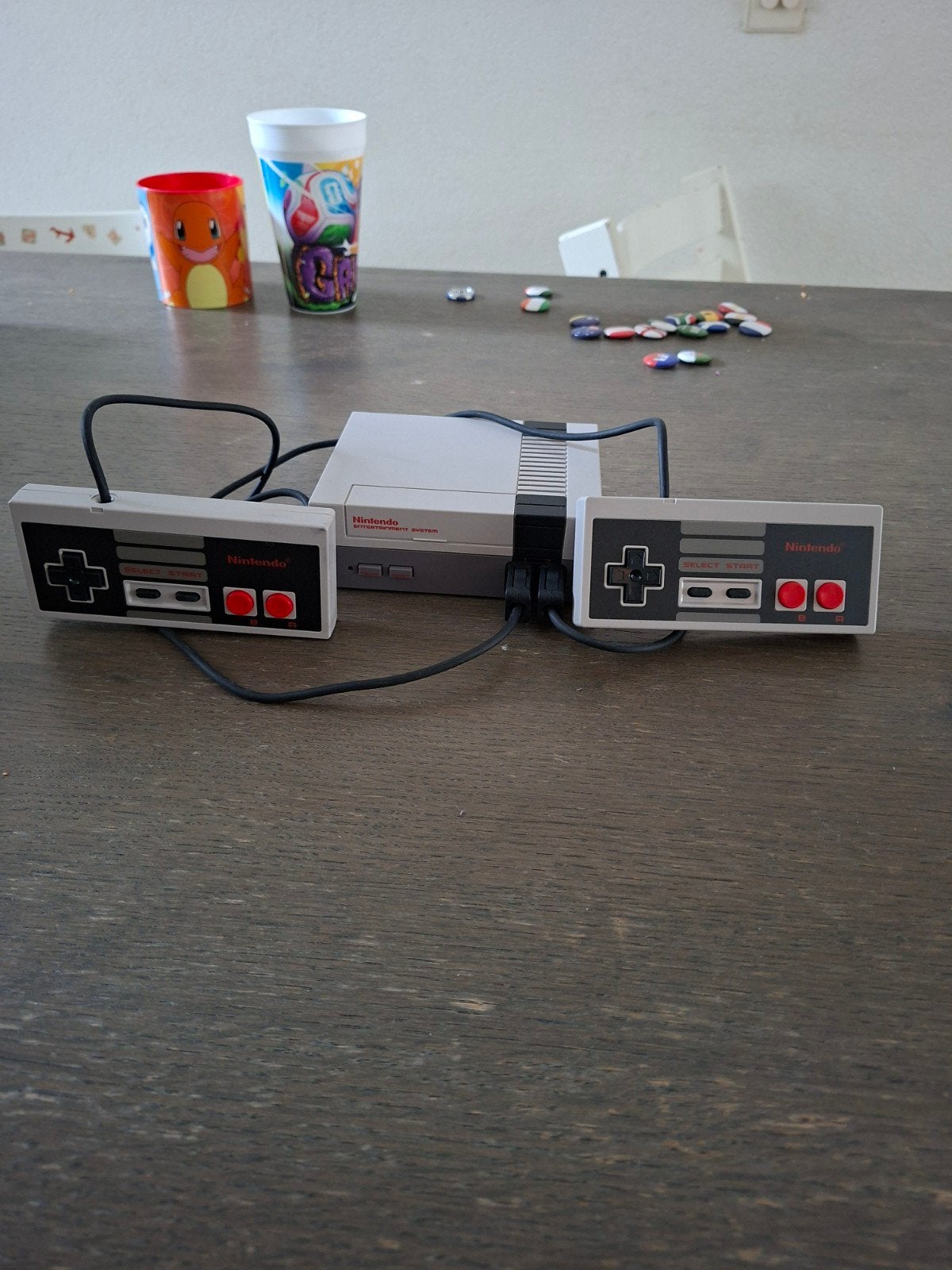 Nintendo Classic Mini NES met 2 controllers, Ophalen of Verzenden, Zo goed als nieuw, Met 2 controllers, Met games