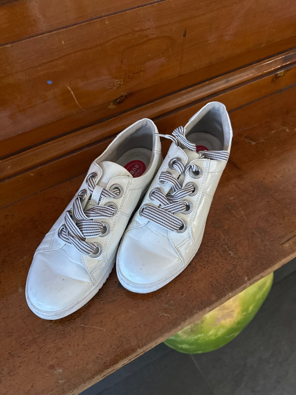 Jana relax sneakers, bijna nieuw maat 40, Ophalen, Zo goed als nieuw, Wit, Sneakers of Gympen