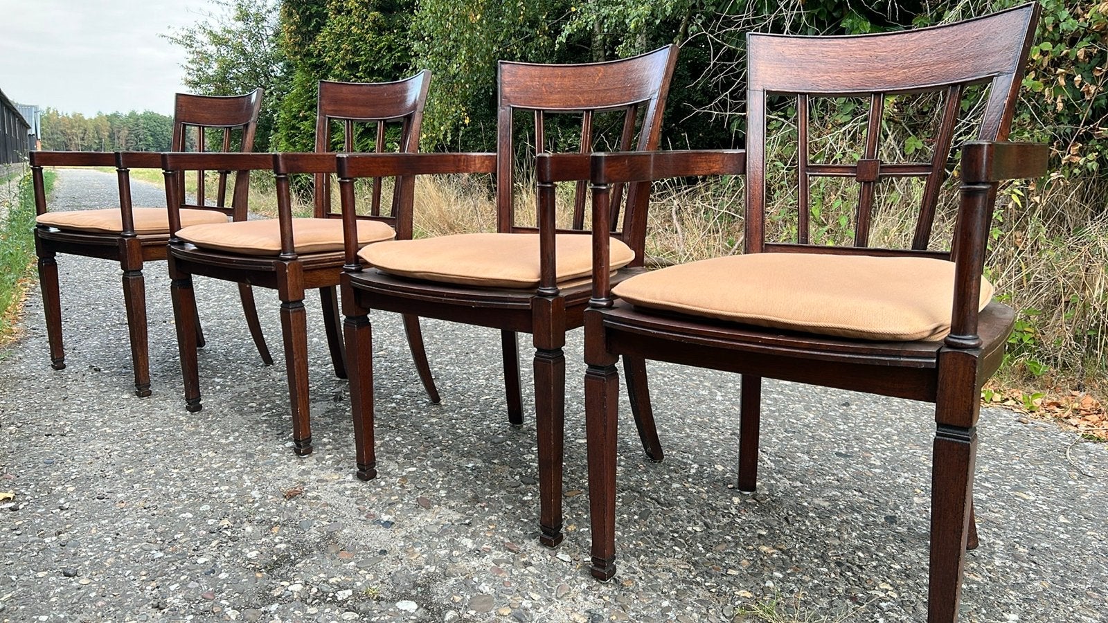 Set van 4 klassieke eetkamer armstoelen, Ophalen