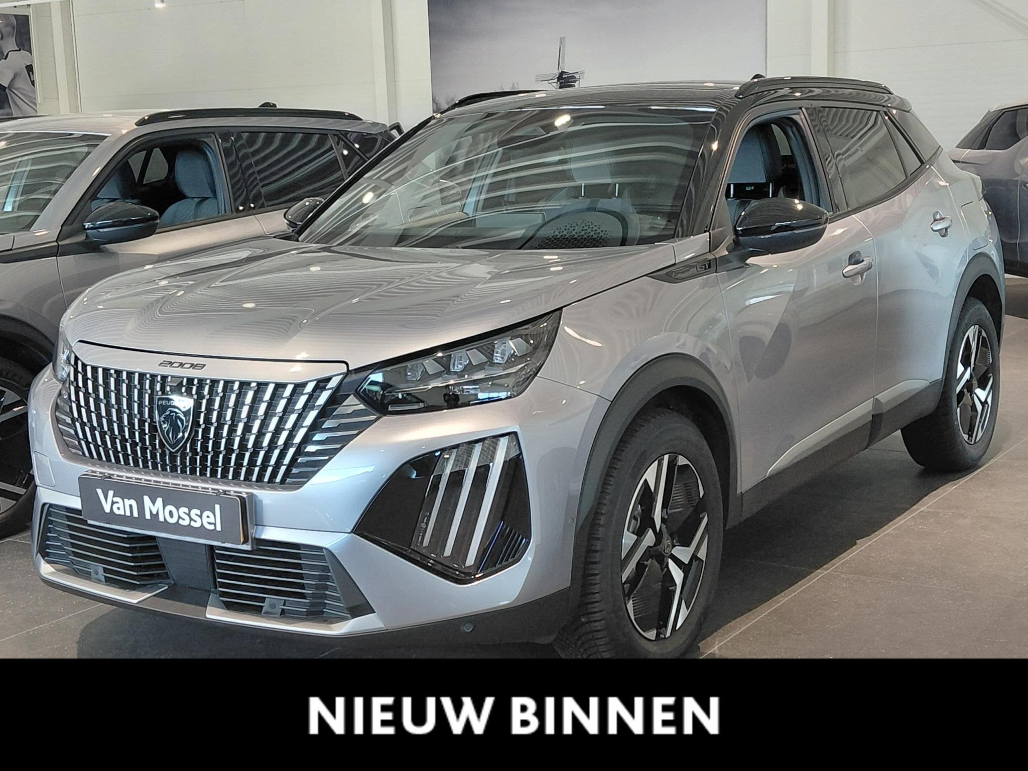 Peugeot 2008 1.2 Hybrid 136 GT, Gebruikt, Euro 6, Leder en Stof, Hybride Elektrisch/Benzine