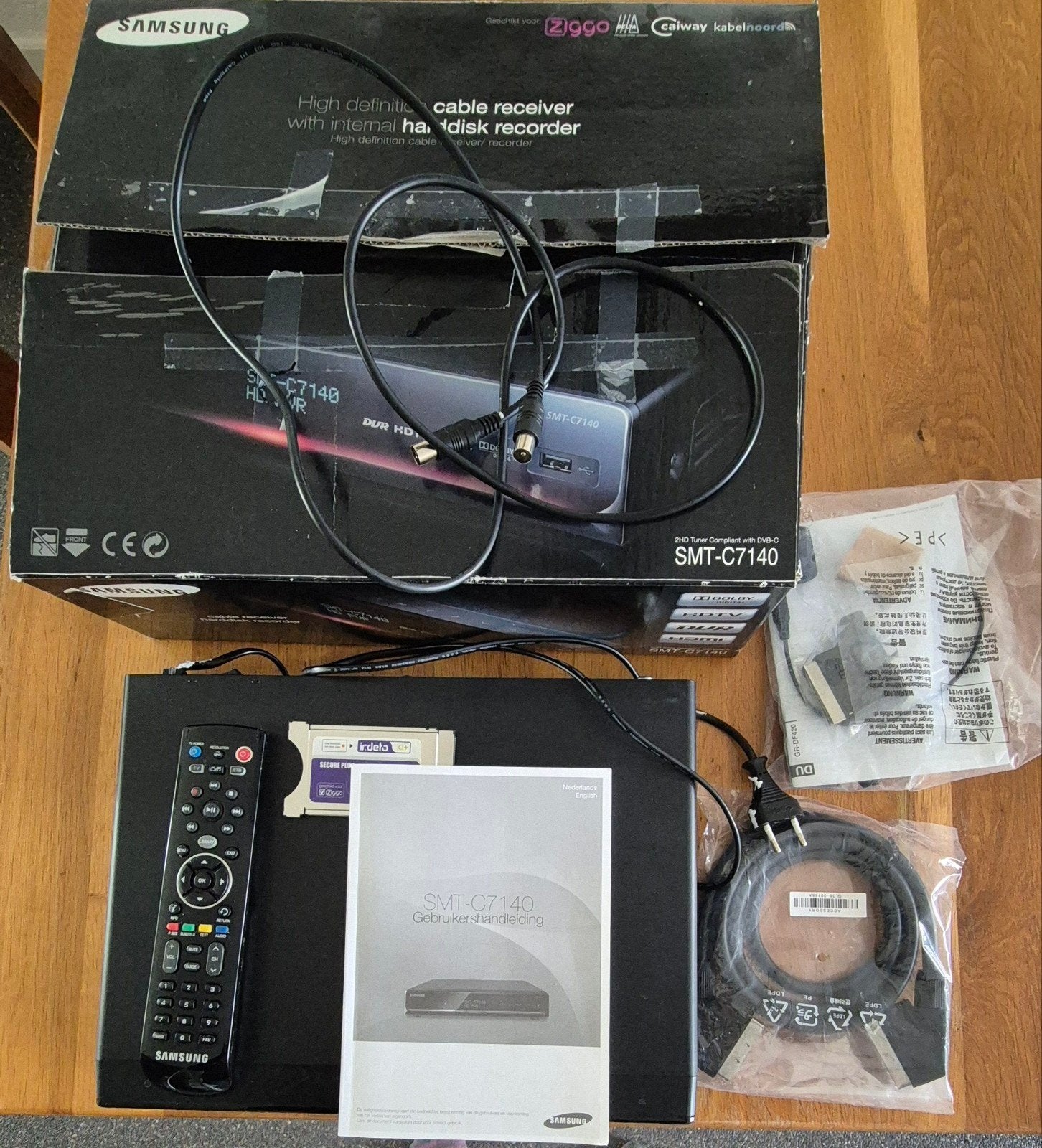 Samsung SMT-C7140 HD Kabelontvanger met Harddiskrecorder, Audio, Tv en Foto, Decoders en Harddiskrecorders, Ophalen of Verzenden