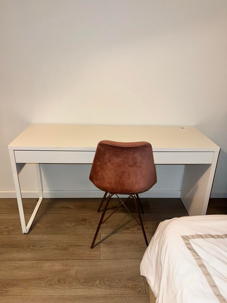Ikea Micke bureau met gebruikssporen, gedemonteerd, Ophalen, Gebruikt
