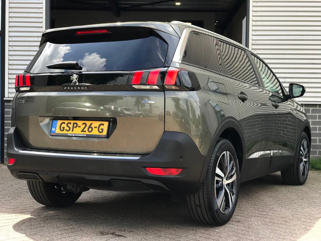 Peugeot 5008 1.2 PureTech Allure|Camera|Navi|Cruise|LED, Gebruikt, Euro 6, 1199 cc, 7 stoelen