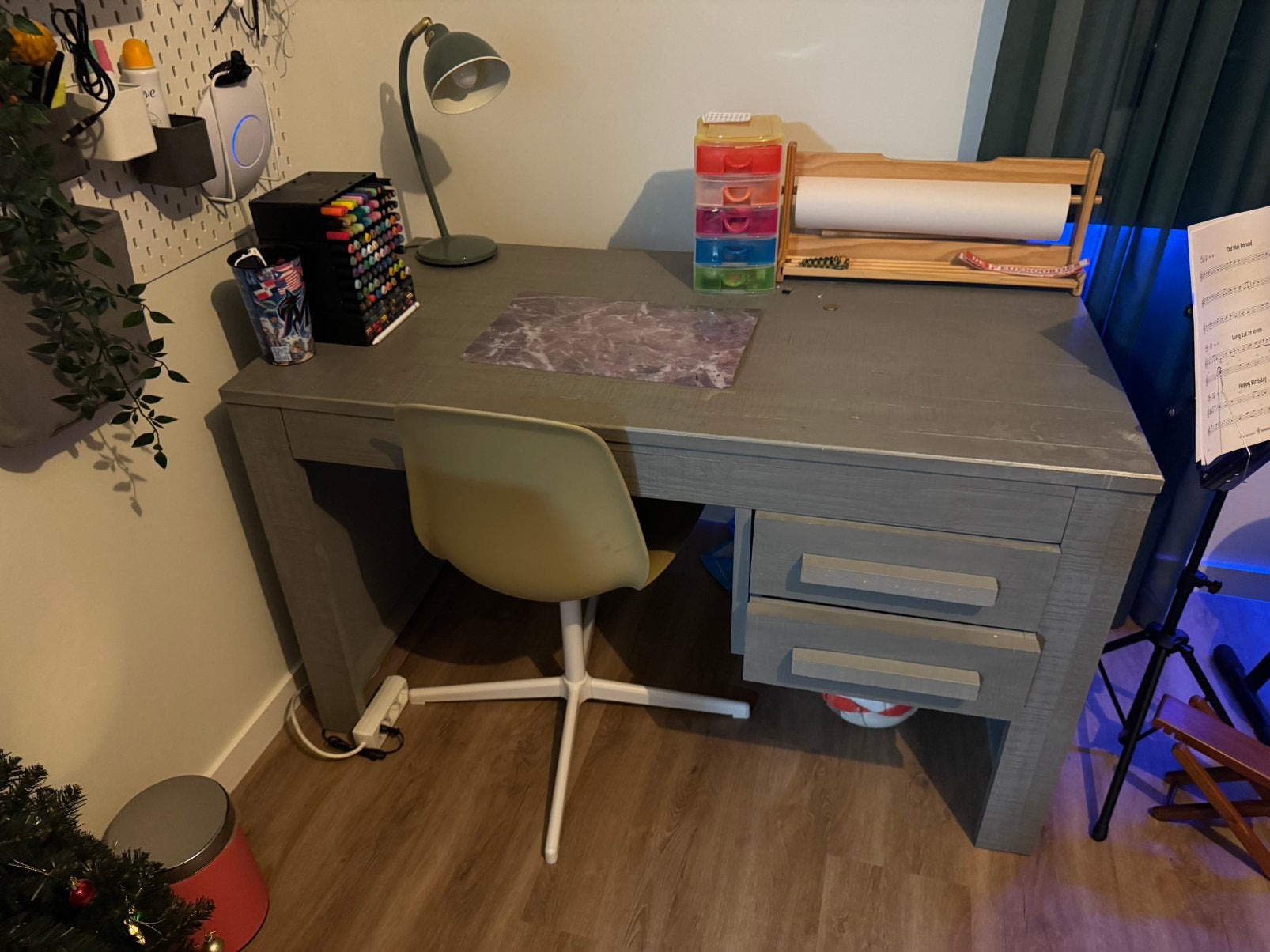 Bureau voor tiener, Huis en Inrichting, Bureaus, Ophalen, Gebruikt, Overige merken, Schoolbureau