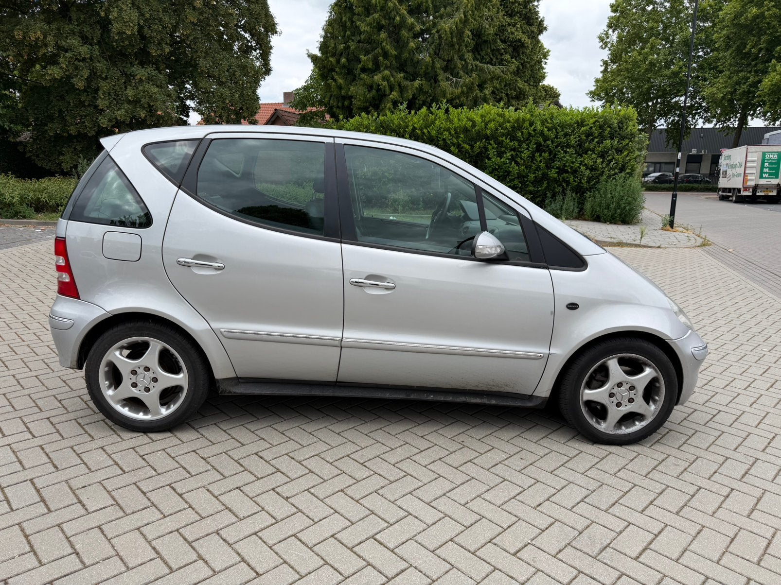 Te koop Mercedes A190 2003 automaat mooie auto, 49 €/maand, Grijs, 190-Serie, 1200 kg