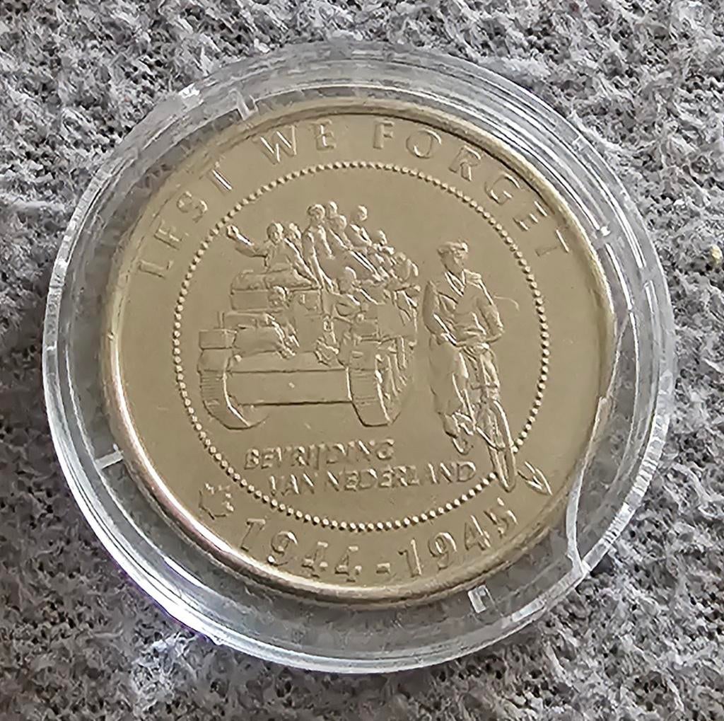 75 Jaar Vrijheid Token Nederland 1944-1945, Ophalen of Verzenden, Koningin Beatrix, Overige waardes, Losse munt