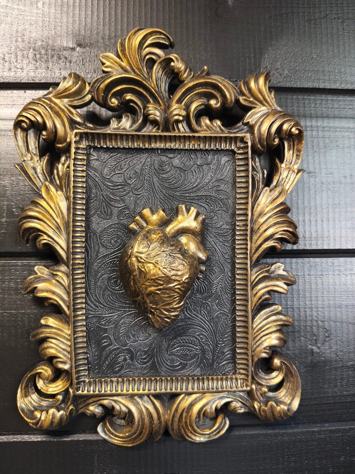 Exclusief Gouden Barok Lijst met Anatomisch Hart, silly art, Antiek en Kunst, Kunst | Beelden en Houtsnijwerken, Overige onderwerpen