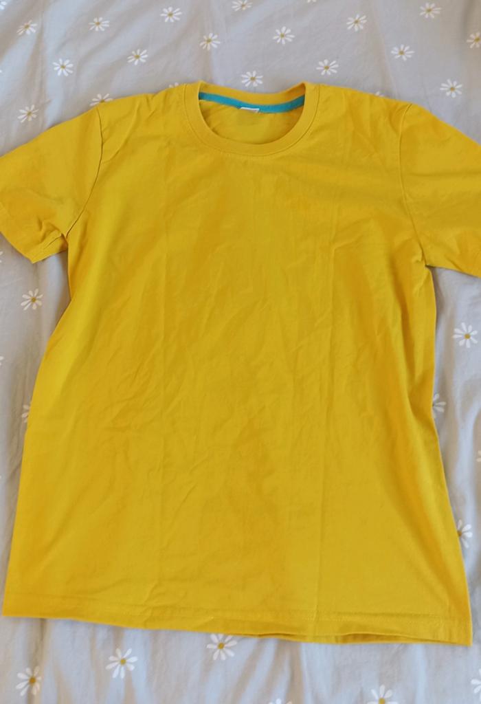 Geel T-shirt voor 12-14 jaar, Kinderen en Baby's, Kinderkleding | Maat 152, Gebruikt, Jongen of Meisje, Ophalen of Verzenden, Shirt of Longsleeve